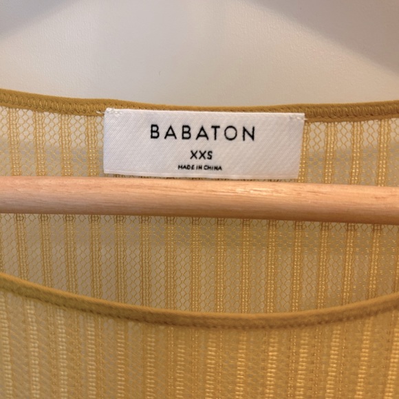 NWOT Aritzia Babaton Humbert Blouse, Bell Sleeve Shell Blouse, Cairo Gold, XXS, - Picture 8 of 10